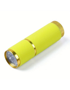 Imaginea prezintă lampa cu LED mini pentru manichiură, cu design compact și formă ergonomică